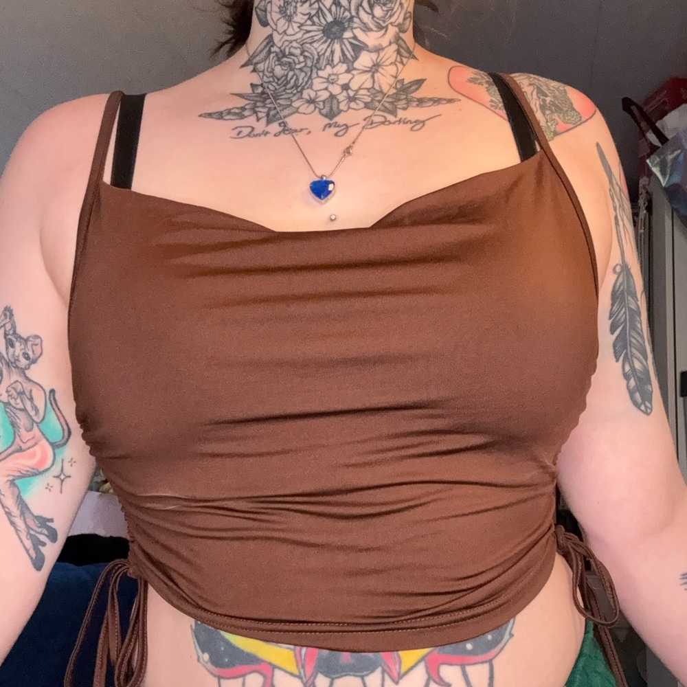 Brown cinch crop top